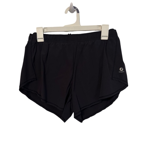 oiselle Pants - Oiselle Black Athletic Activewear Workout Shorts size 8